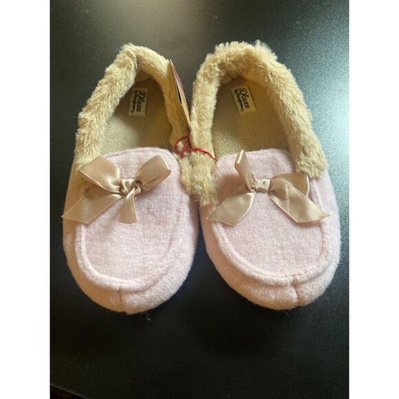 NWT Deluxe by Dearfoams girl's pink fur lined memory foam slippers size 2/3 - Picture 1 of 7